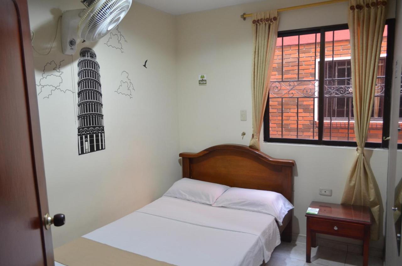 Hotel Balcon Llanero Кукута Экстерьер фото