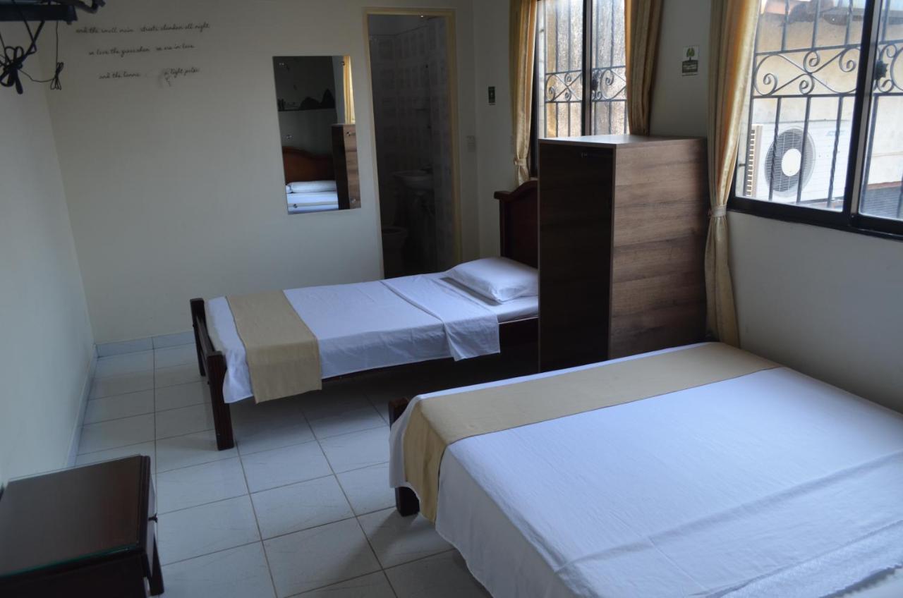 Hotel Balcon Llanero Кукута Экстерьер фото